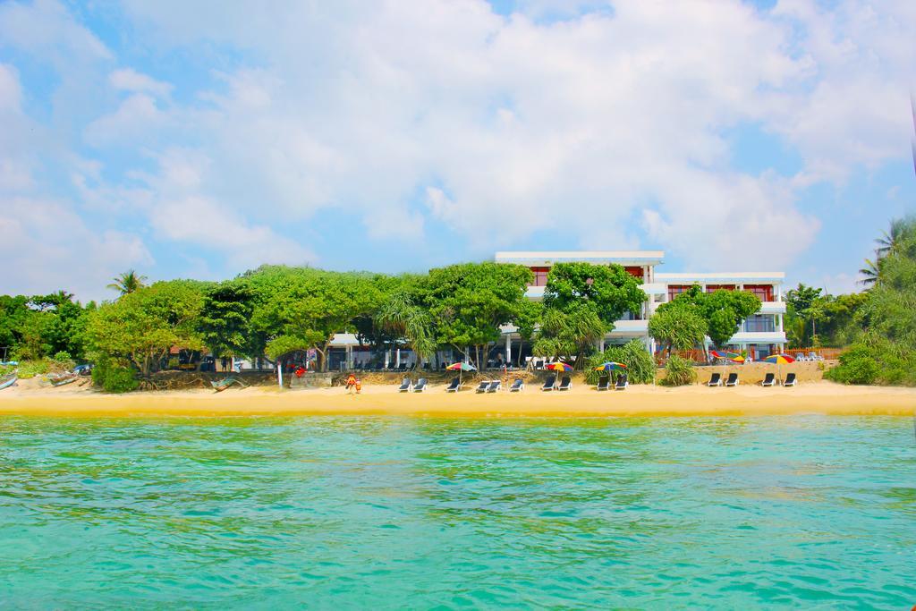 Paradise Beach Resort & Diving School Mirissa Kültér fotó