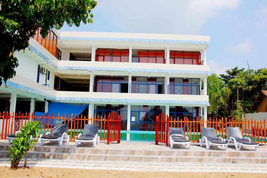 Paradise Beach Resort & Diving School Mirissa Kültér fotó